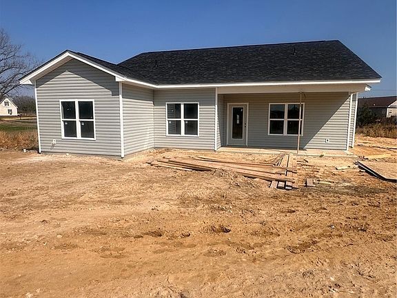 3rd image of 69 Mabe Rd