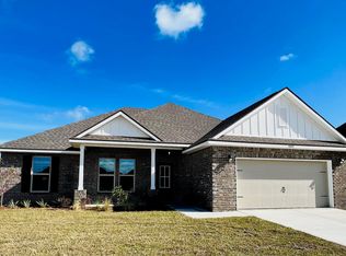 4641 Jayhawk Dr, Crestview, FL 32539