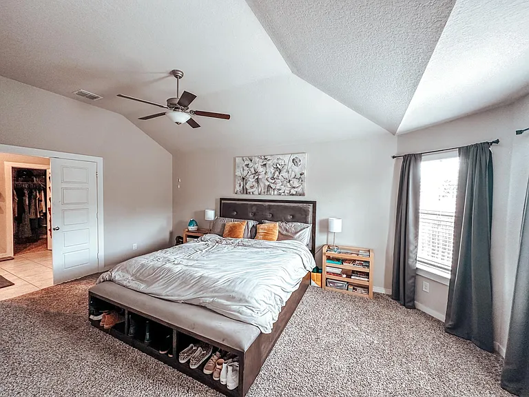 6818 Emerald Valley — Photo 21
