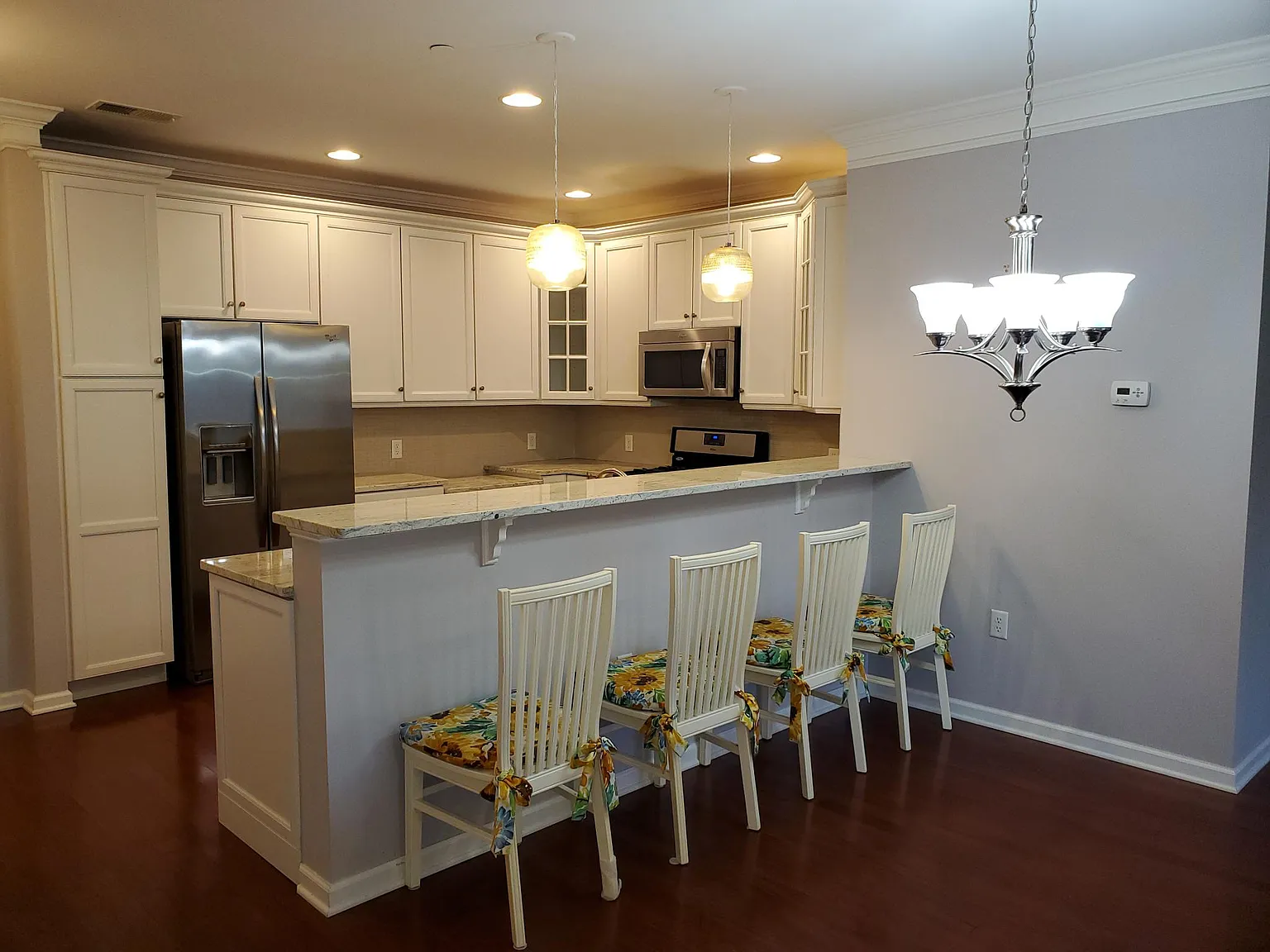 213 Center Meadow Ln — Photo 2