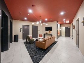 3924 N Lincoln Ave, Chicago, IL