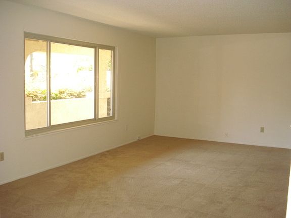 5th image of 8305 Olivine Ave