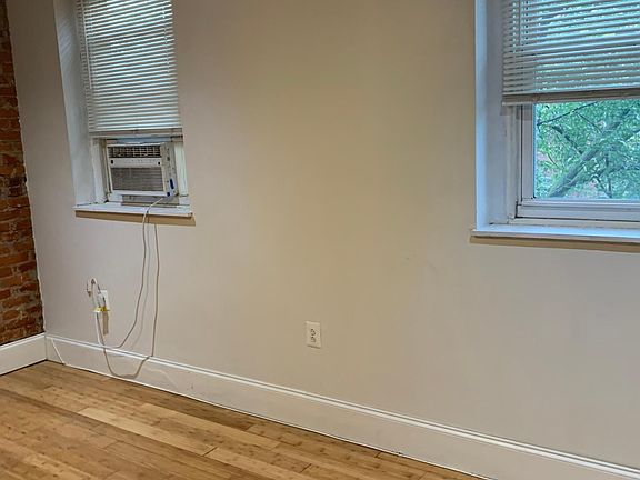 5th image of 2227 S 15th St Floor 3