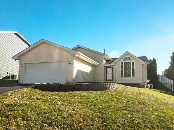 5439 Pocono Dr, Loves Park, IL 61111