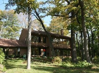 4834 Wildlife Dr, Racine, WI 53403