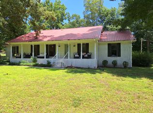 2002 S Beech Dr, Fayetteville, TN 37334