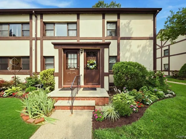 280 Cherry Valley Avenue #A2, Garden City, NY 11530