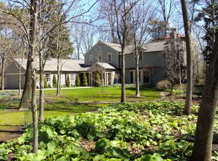 7600 N Lake Dr, Fox Pt, WI 53217