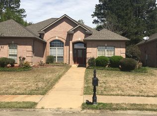 2411 Defoe Cir, Bryant, AR 72022