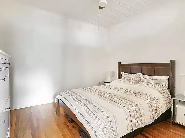 19 Carroll St #2F — Photo 2