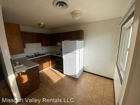 4th image of 521 W Indiana Ave #2