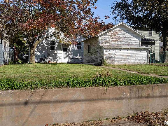 4th image of 2504 21st Ave