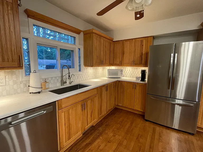 9401 Knox Dr — Photo 4