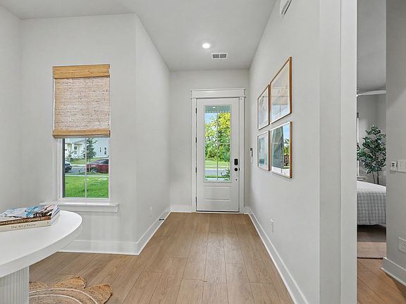 5th image of 124 Cloverfield Trail Rd