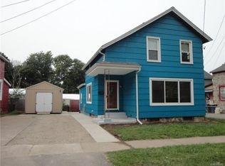 237 Chapel St, Lockport, NY 14094
