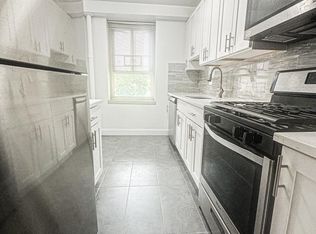 18804 64th Ave, Fresh Meadows, NY 11365