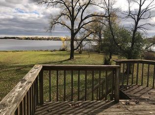 7053 W Wind Lake Rd, Wind Lake, WI 53185