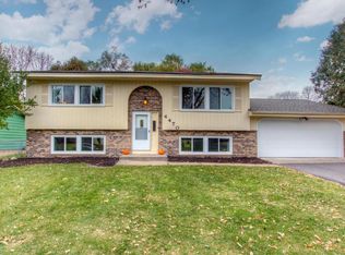4470 Morningside Ave, Vadnais Heights, MN 55127