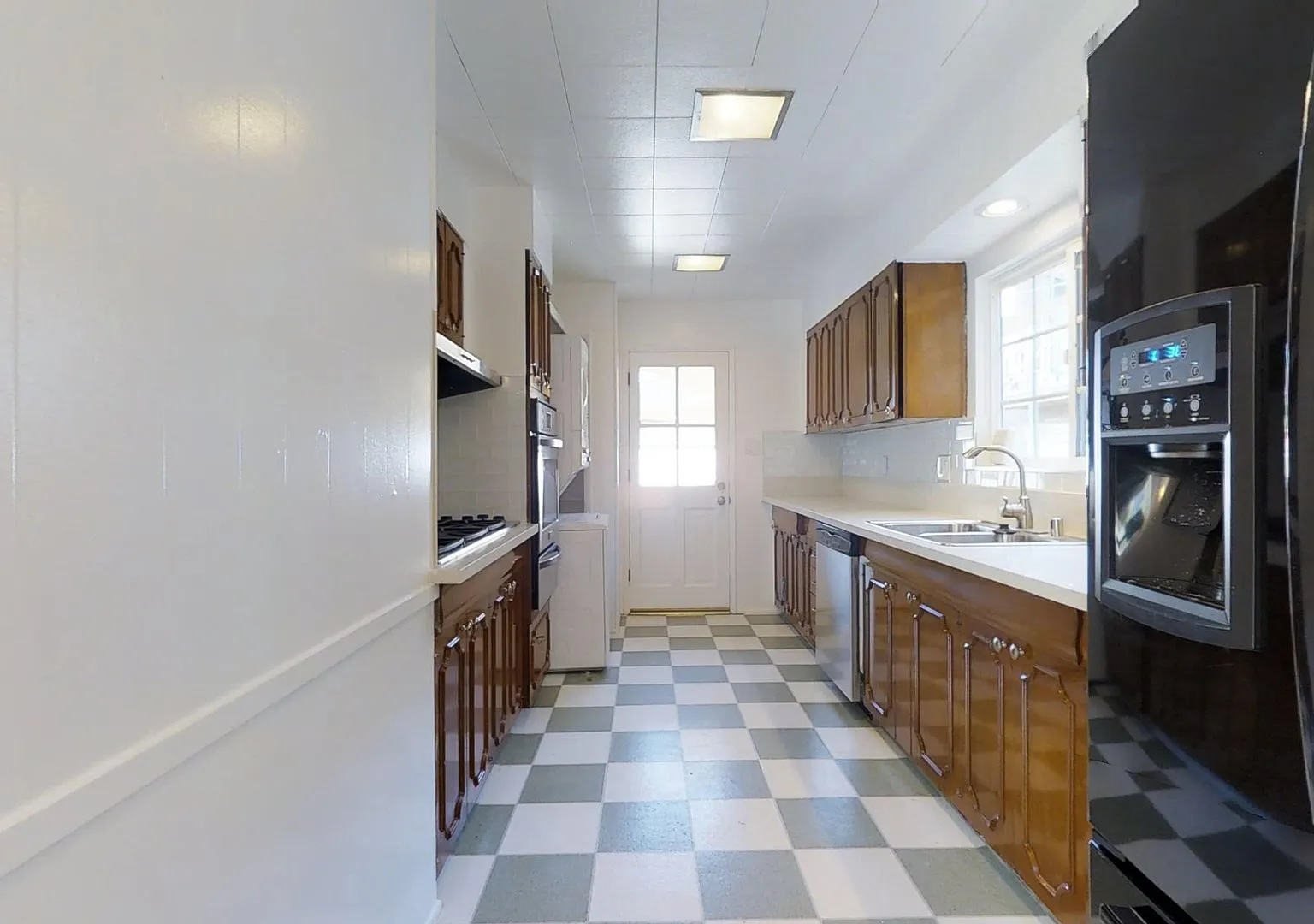 Private 3BR/3BA Standalone Home in Palms/Mar Vista — Photo 3