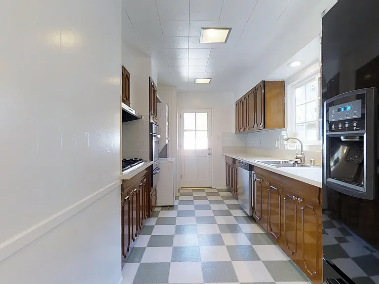 3758 Tuller Ave — Photo 8