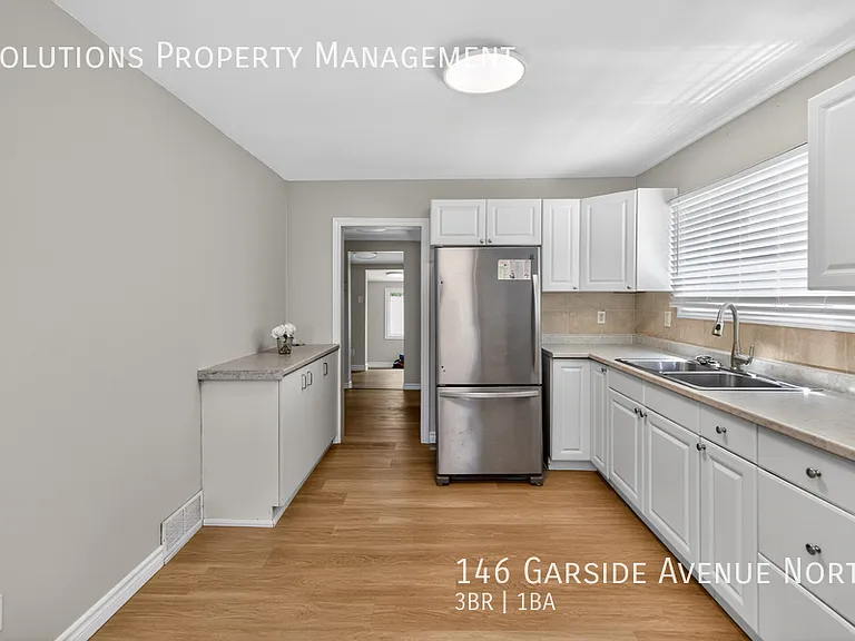 146 Garside Ave N — Photo 9