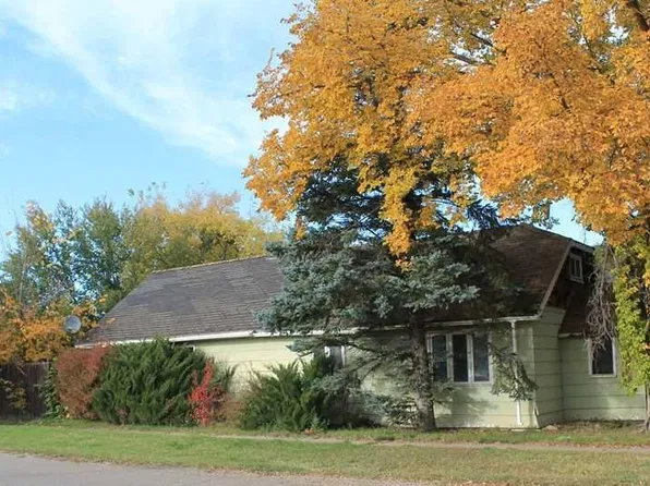 136 SE 1st St W, Duchess, AB T0J 0Z0