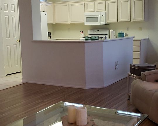 4th image of 78997 Chardonnay Way