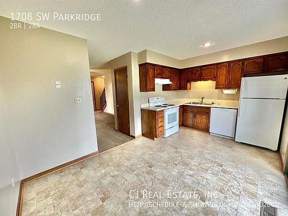 5th image of 1708 SW Parkridge Dr