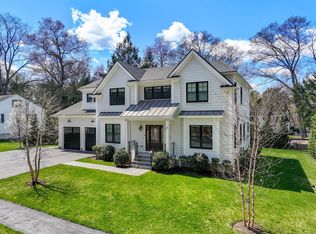 7 Massasoit Rd, Wellesley, MA 02481