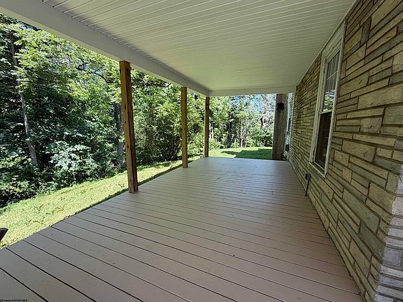 2nd image of 1616 Country Club Rd