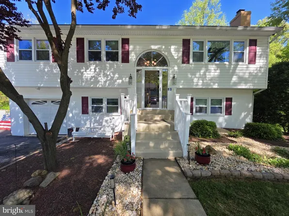 121 N Hunter Forge Rd, Newark, DE 19713