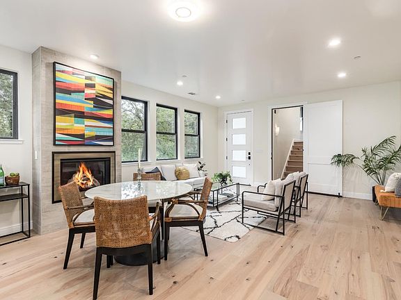 3rd image of 238 Carbonera Dr