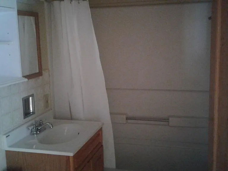 Full bath