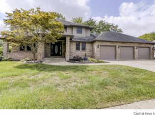 3300 Collingwood Dr, Springfield, IL 62711