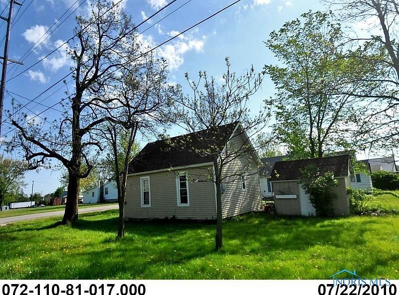 1st image of 402 Weaver St