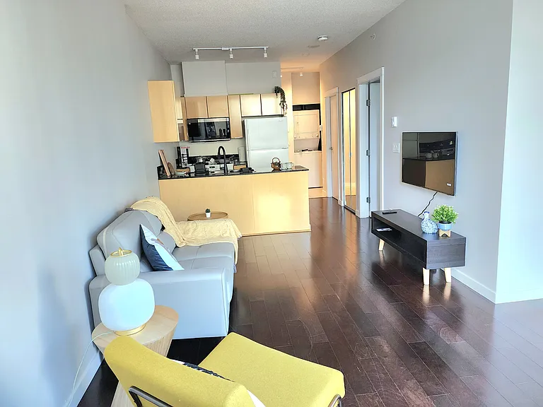 1239 Georgia St W #801 — Photo 11