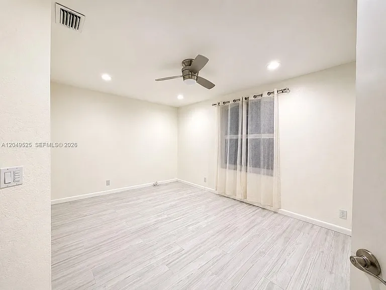 2616 Oakbrook Ct — Photo 10