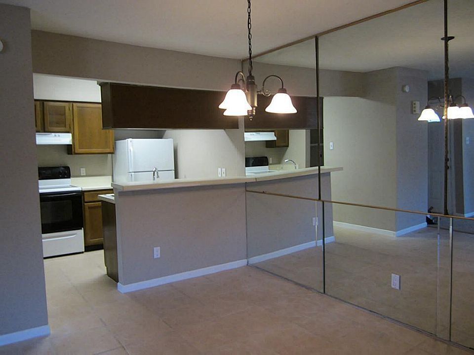 1st image of 17401 Red Oak Dr APT 95