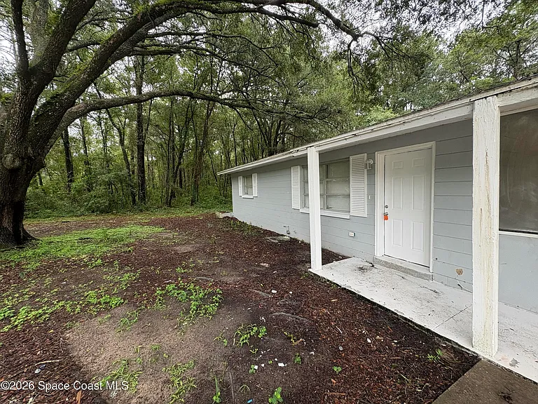 20822 SW Marine Blvd — Photo 2