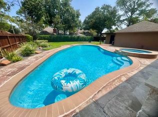 2030 Town Hill Dr, Houston, TX 77062