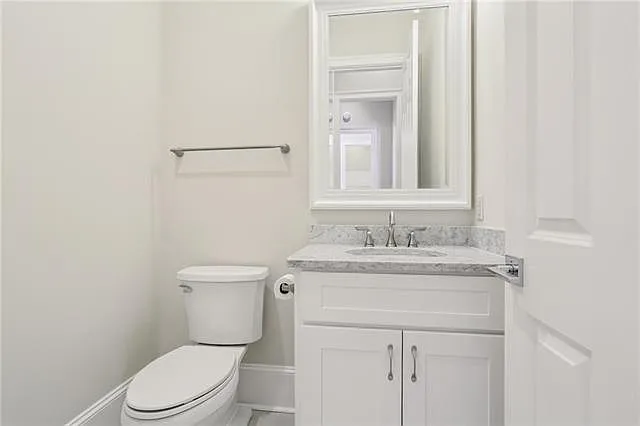 2328 Valence St #UPPER — Photo 21