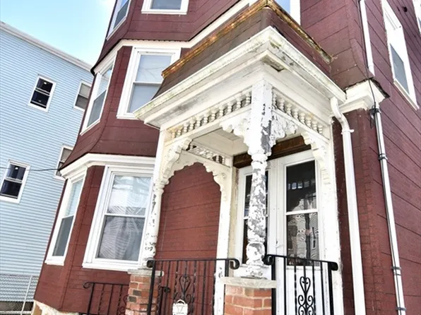 37 Crescent Ave, Dorchester, MA 02125