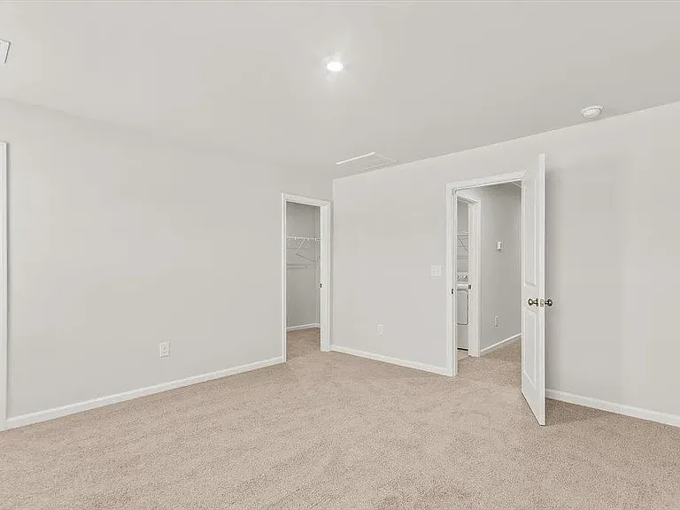 173 Randwick Ln — Photo 30