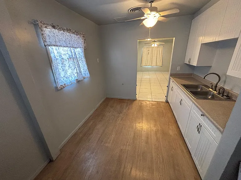 1509 S 6th Ave — Photo 9