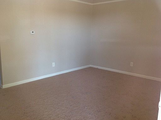 3rd image of 401 N Davis Dr Unit A