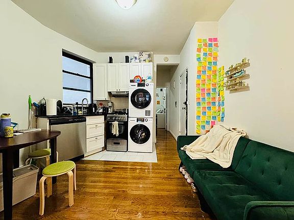 2nd image of 17 Saint Marks Pl APT 14