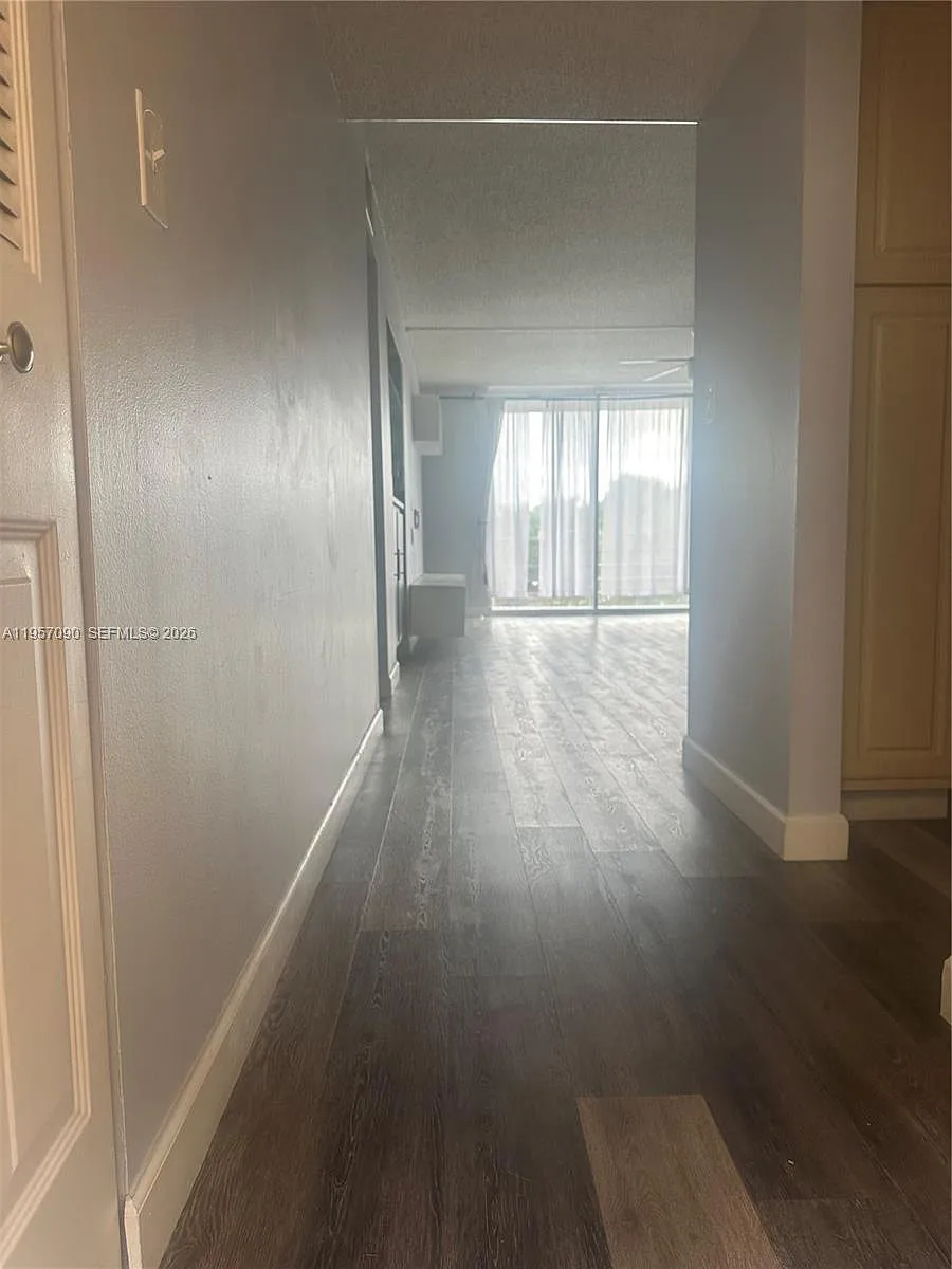 Photo 2 of 11 - 410 NW 68th Ave #318 - Plantation, FL Building Photo - 410 NW 68th Ave #318