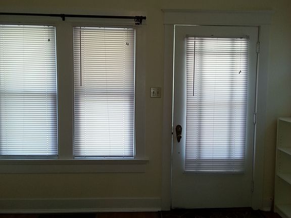 3rd image of 1610 Nelson Ave