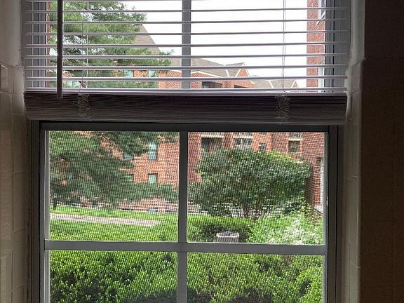 5th image of 1813 Key Blvd #10536