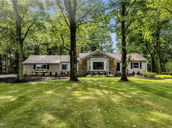 29126 Chardon Rd, Willoughby Hills, OH 44092